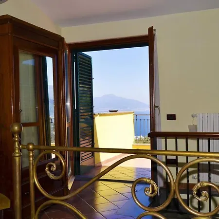 Holiday home Limoneto Gargiulo